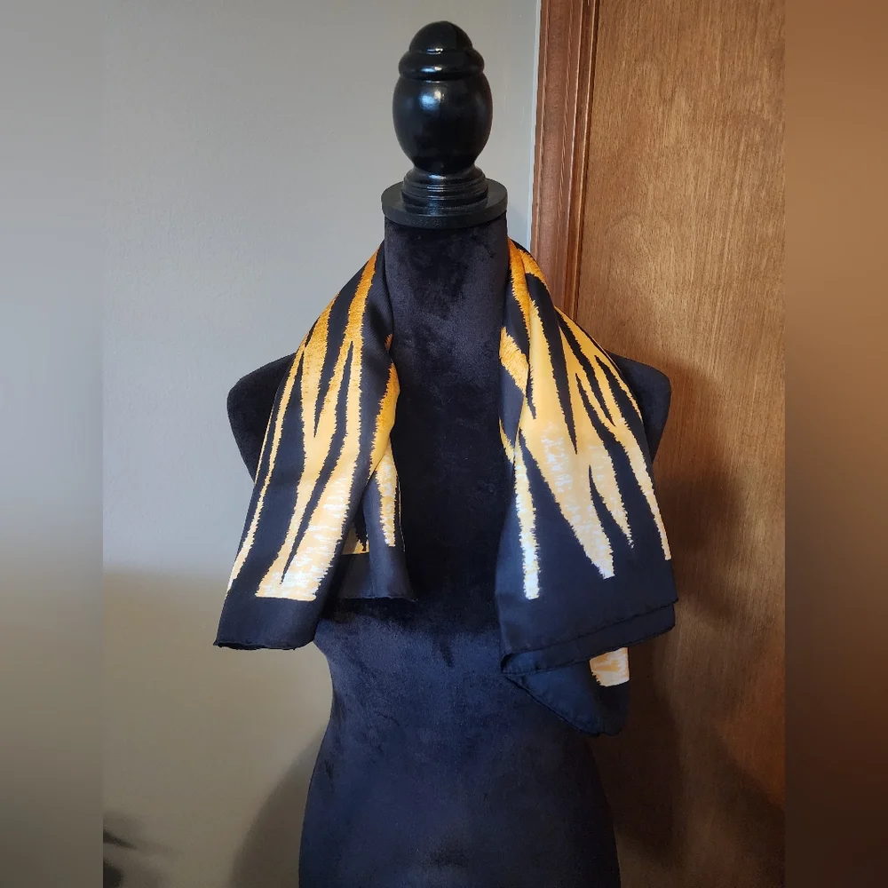 Beautiful Tiger Print Silk Scarf